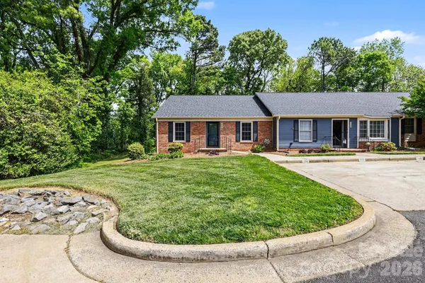 $250,000 | 250 Pointe Circle, Rock Hill, SC 29732