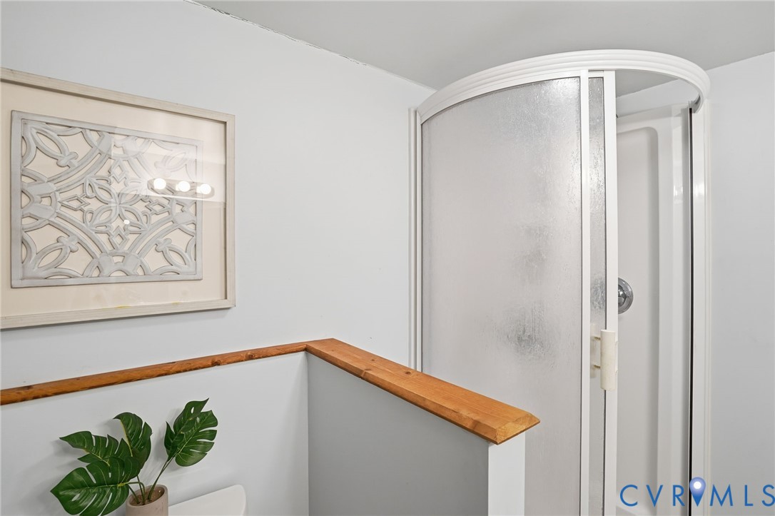 8420 Lee Davis Road Mechanicsville, VA 23116 - Photo 28 of 45 a blue painted wall with a window