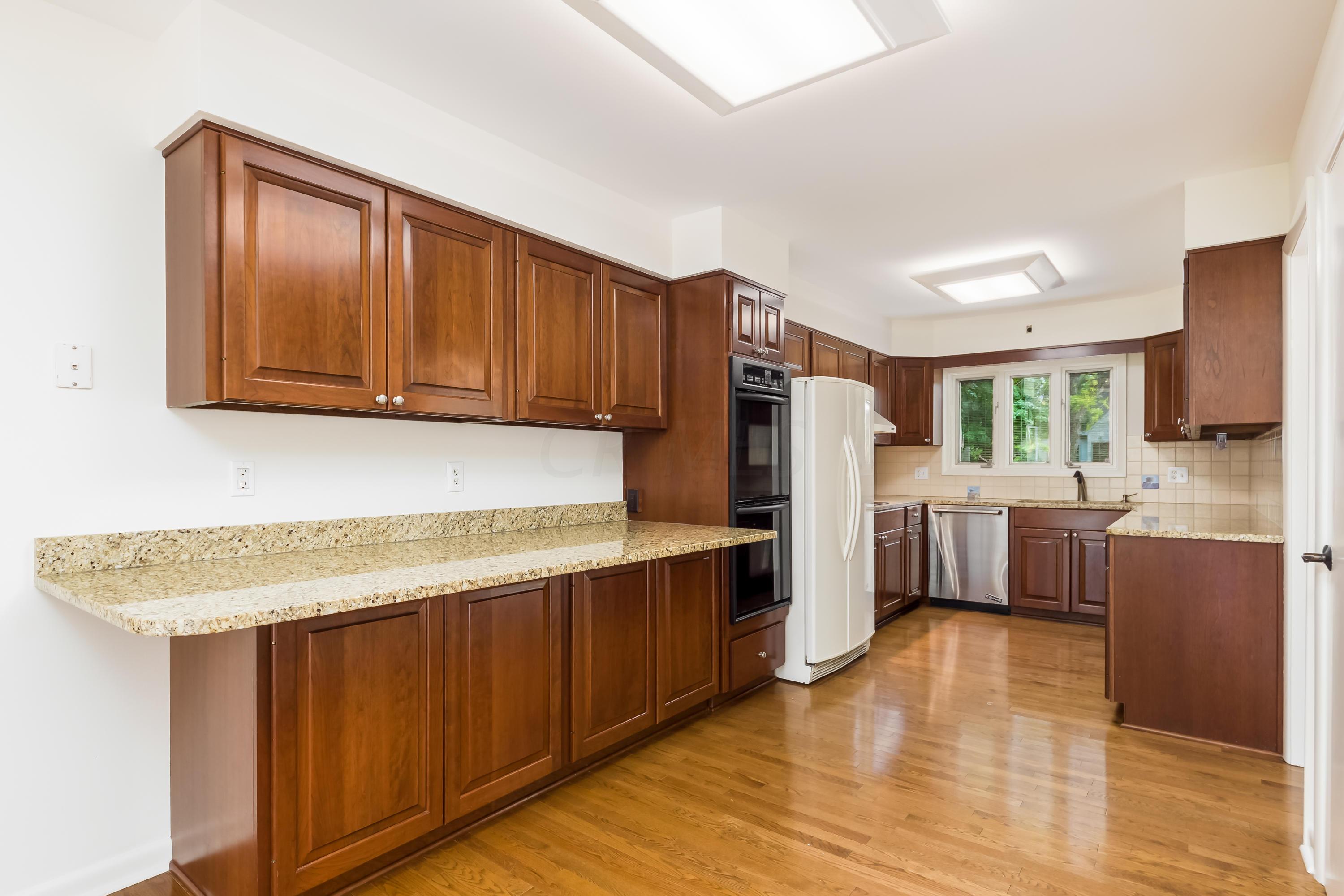 2516 Sherwin Road Columbus, OH 43221 - Photo 20 of 57 Gallery Image 20