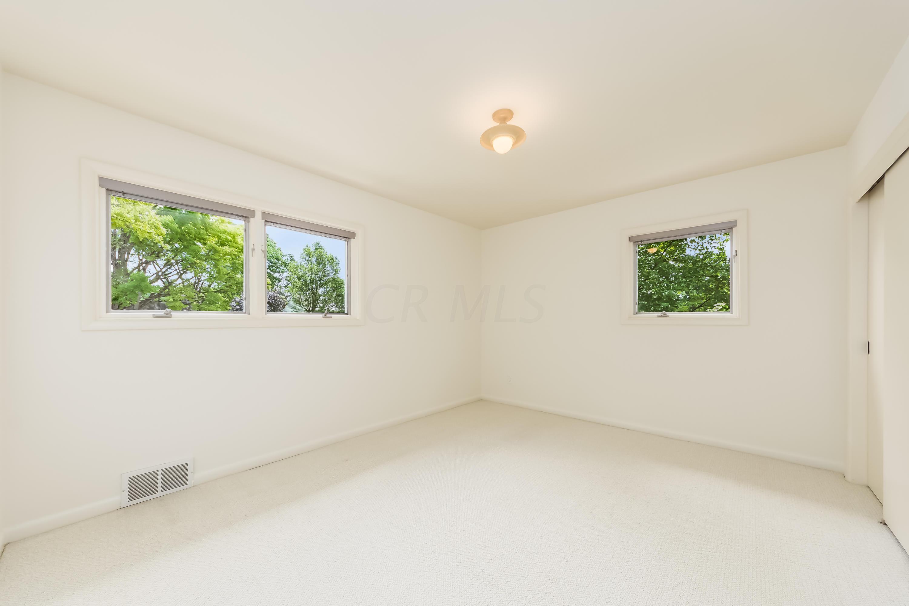 2516 Sherwin Road Columbus, OH 43221 - Photo 36 of 57 Gallery Image 36
