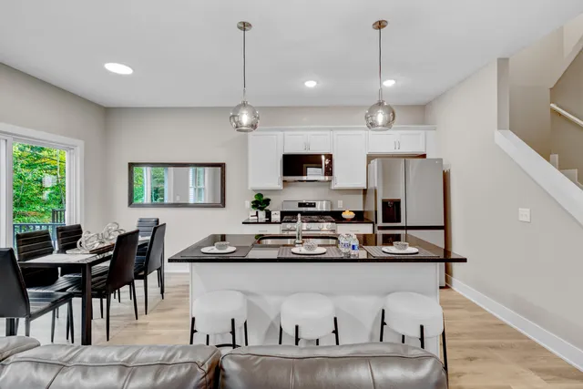 $379,900 | 7236 Atwater Drive, Spring Lake, MI 49456