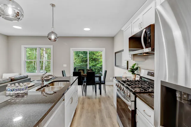 $379,900 | 7236 Atwater Drive, Spring Lake, MI 49456