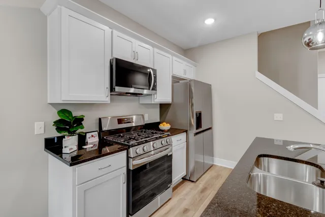 $379,900 | 7236 Atwater Drive, Spring Lake, MI 49456