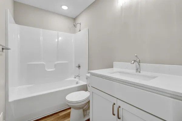 $379,900 | 7236 Atwater Drive, Spring Lake, MI 49456