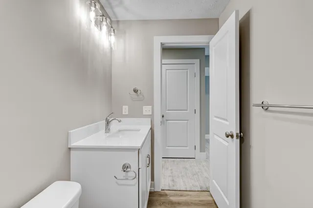 $379,900 | 7236 Atwater Drive, Spring Lake, MI 49456