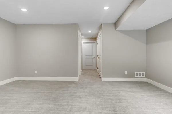 $379,900 | 7236 Atwater Drive, Spring Lake, MI 49456