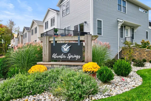 $379,900 | 7236 Atwater Drive, Spring Lake, MI 49456