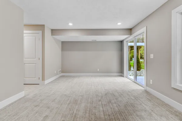 $379,900 | 7236 Atwater Drive, Spring Lake, MI 49456