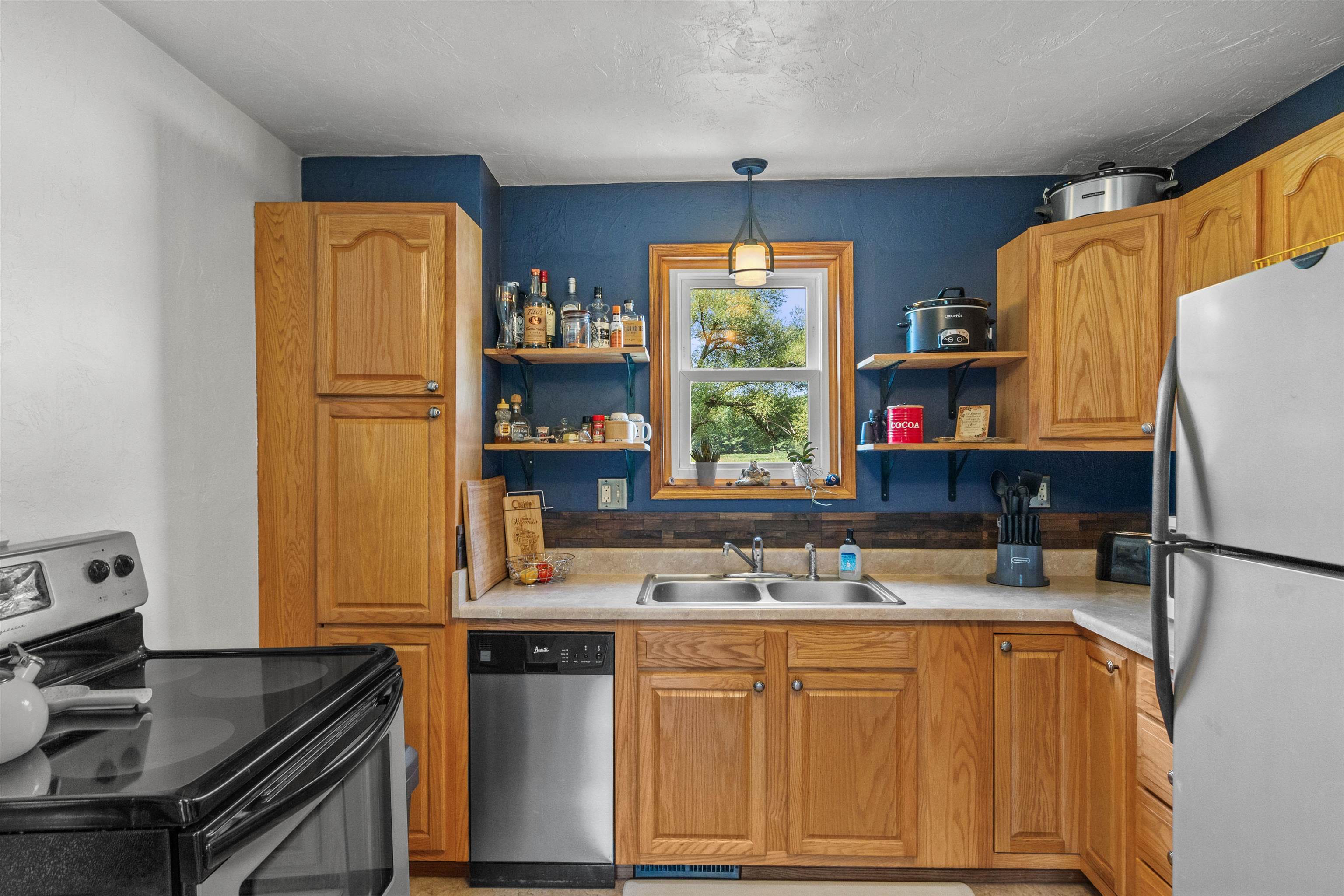4612 Woodland Road Rosholt, WI 54473 - Photo 12 of 36 Gallery Image 12