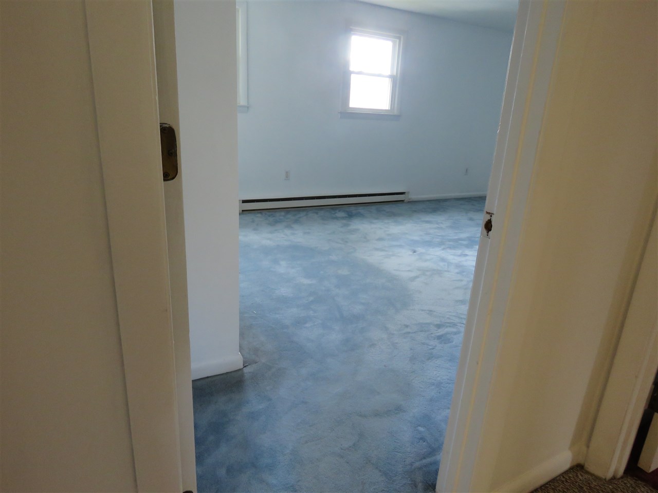 90 Brookdale Road Salem, NH 03079 - Photo 15 of 23