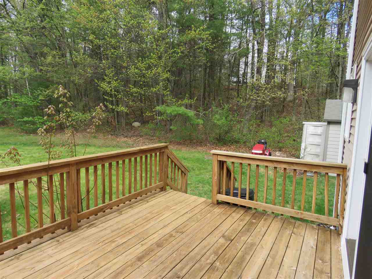 90 Brookdale Road Salem, NH 03079 - Photo 21 of 23