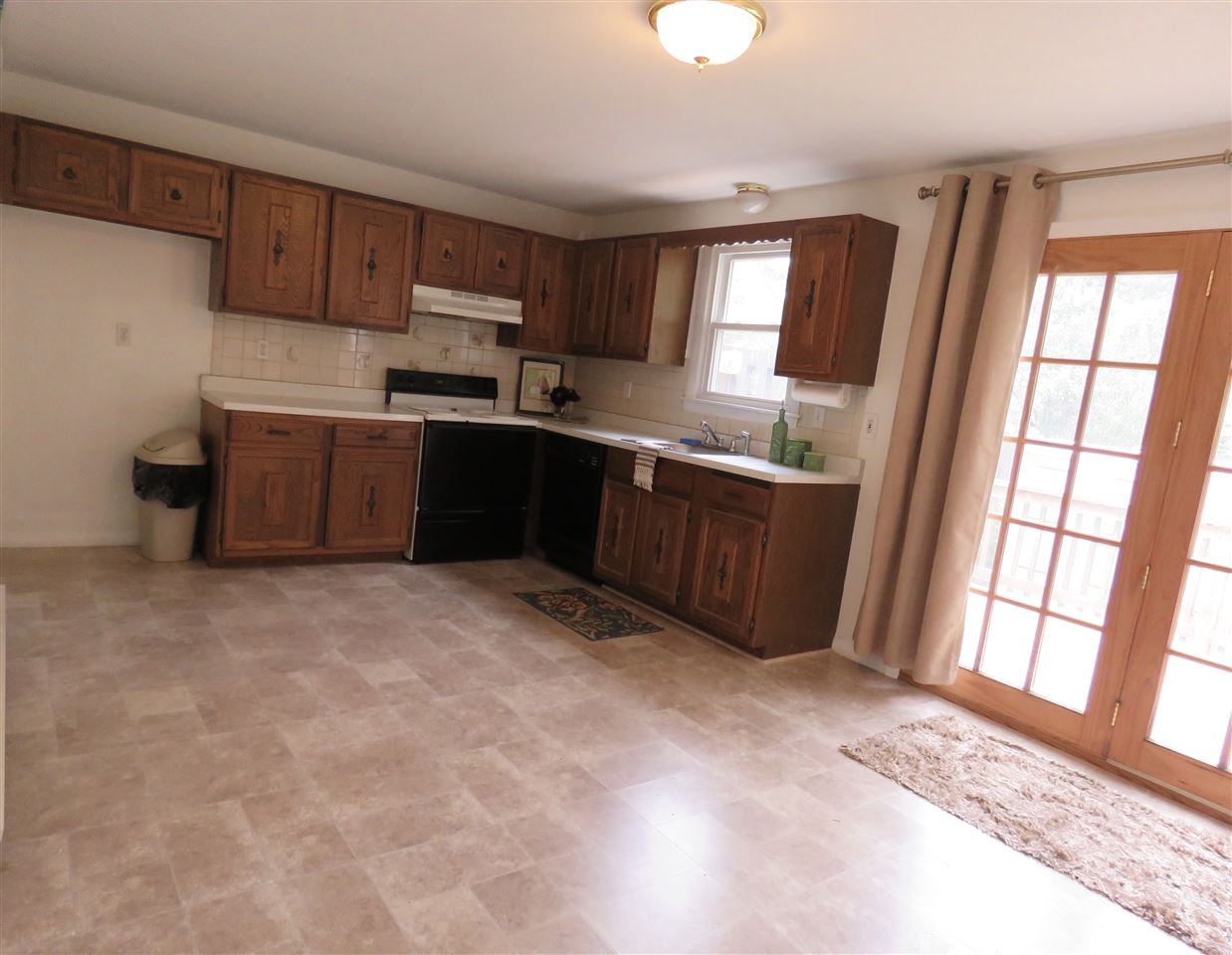 90 Brookdale Road Salem, NH 03079 - Photo 6 of 23
