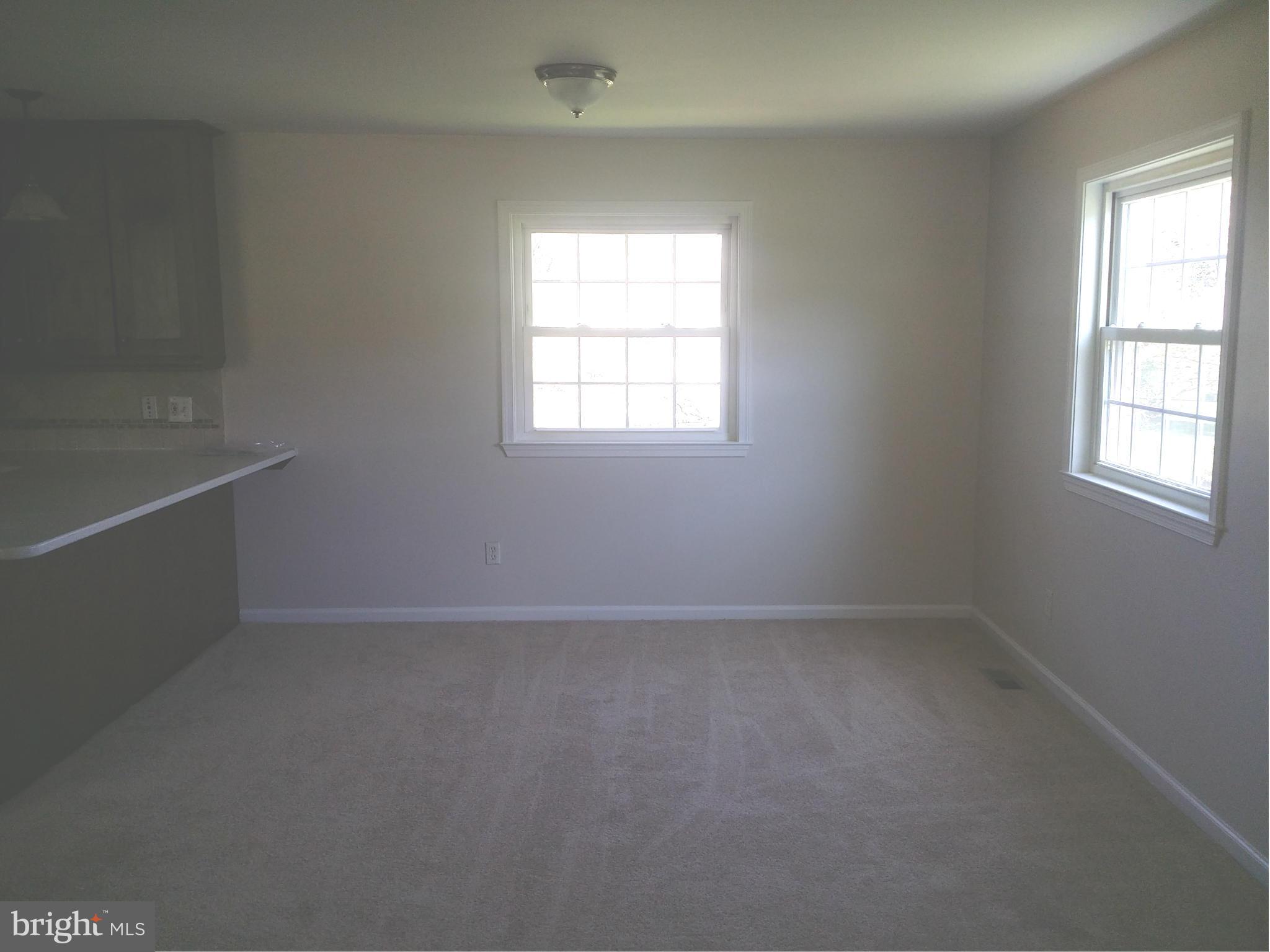 21913 Frederick Road Boyds, MD 20841 - Photo 8 of 12 Dining Room