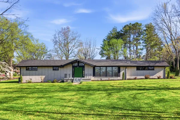 $3,800 | 8220 Concord Road, Brentwood, TN 37027