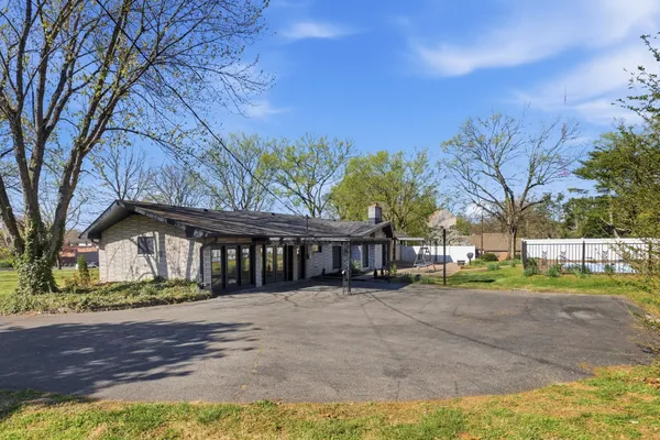 $3,800 | 8220 Concord Road, Brentwood, TN 37027
