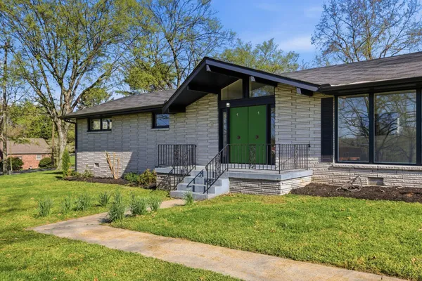 $3,800 | 8220 Concord Road, Brentwood, TN 37027