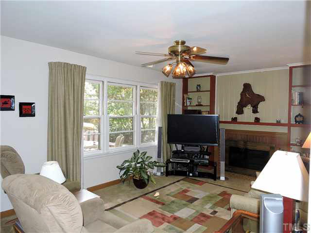 4209 Malvern Road Durham, NC 27707 - Photo 13 of 25 Gallery Image 13