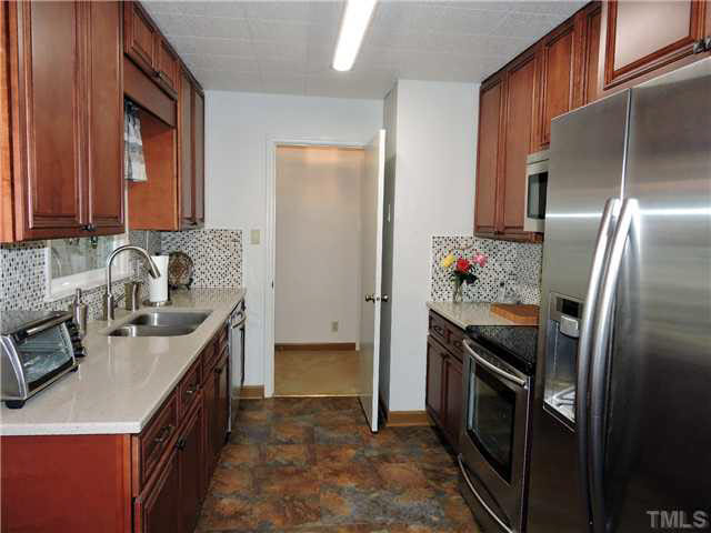 4209 Malvern Road Durham, NC 27707 - Photo 4 of 25 Gallery Image 4