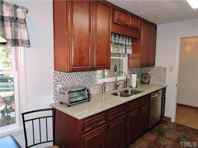4209 Malvern Road Durham, NC 27707 - Photo 5 of 25 Gallery Image 5