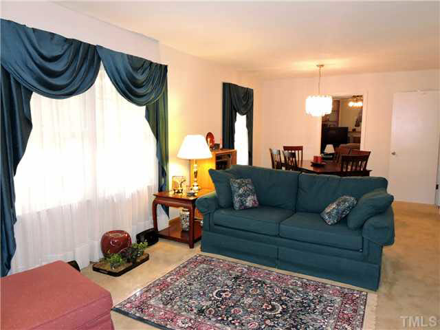 4209 Malvern Road Durham, NC 27707 - Photo 10 of 25 Gallery Image 10