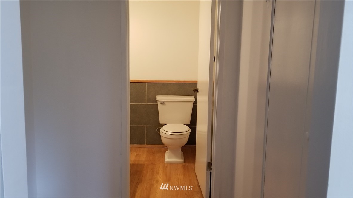 310 South 11th Street, Unit 212 Mount Vernon, WA 98274 - Photo 12 of 15