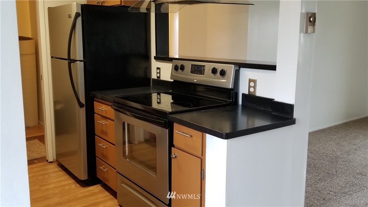 310 South 11th Street, Unit 212 Mount Vernon, WA 98274 - Photo 3 of 15