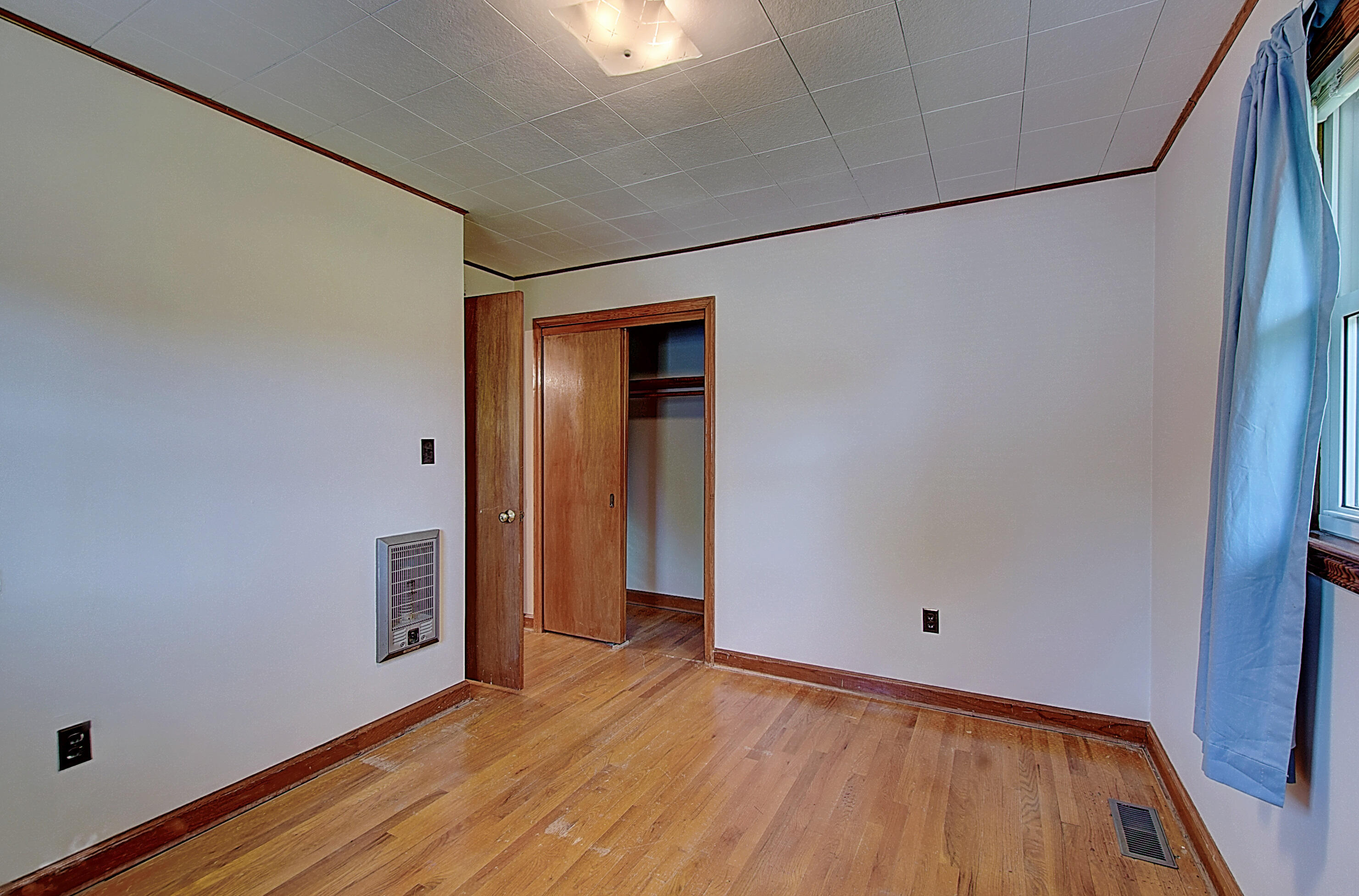 113 Bill Lowe Road Elizabethton, TN 37643 - Photo 19 of 40 DSC_0211And8more