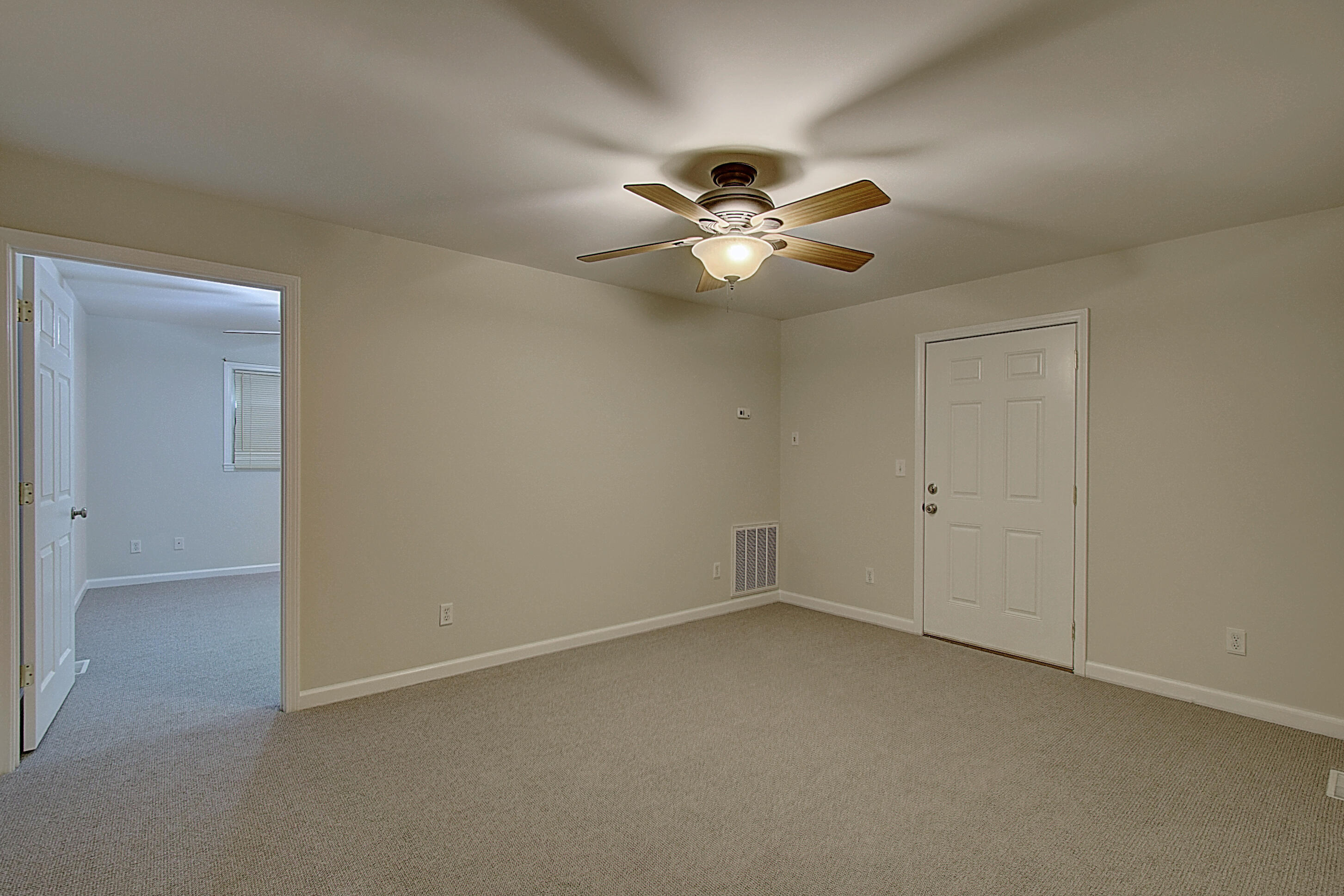 113 Bill Lowe Road Elizabethton, TN 37643 - Photo 23 of 40 DSC_0247And8more