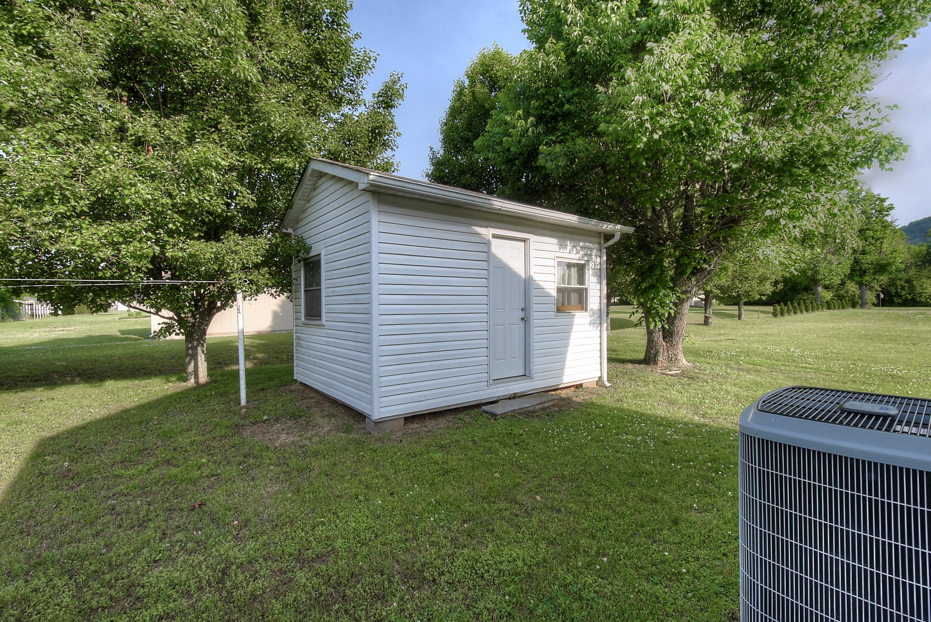 113 Bill Lowe Road Elizabethton, TN 37643 - Photo 35 of 40 DSC_0355_56_57_58_59_60