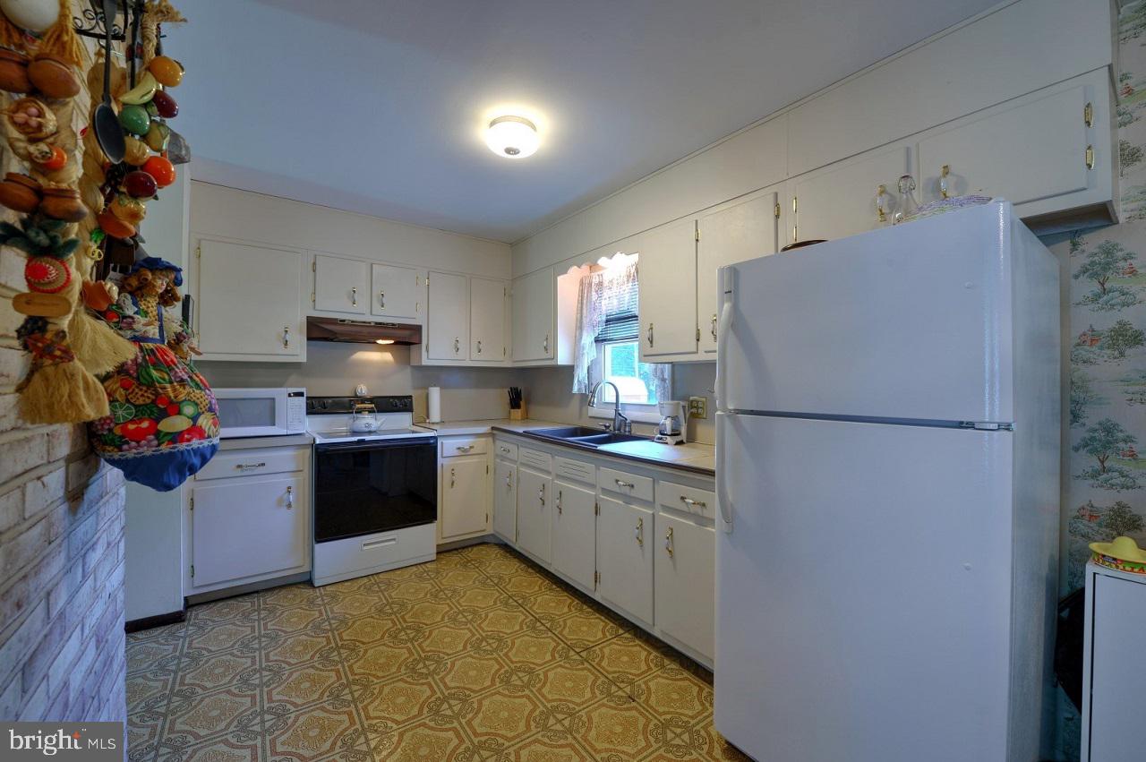 471 Pleasant View Road New Cumberland, PA 17070 - Photo 6 of 27