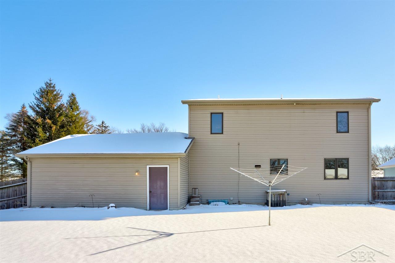 2985 Clayburn Road Saginaw, MI 48603 - Photo 29 of 31 50004018-28.JPG