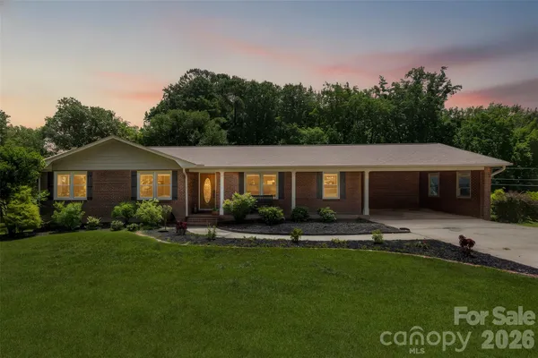 $425,000 | 4022 Lynn Circle, Shelby, NC 28152