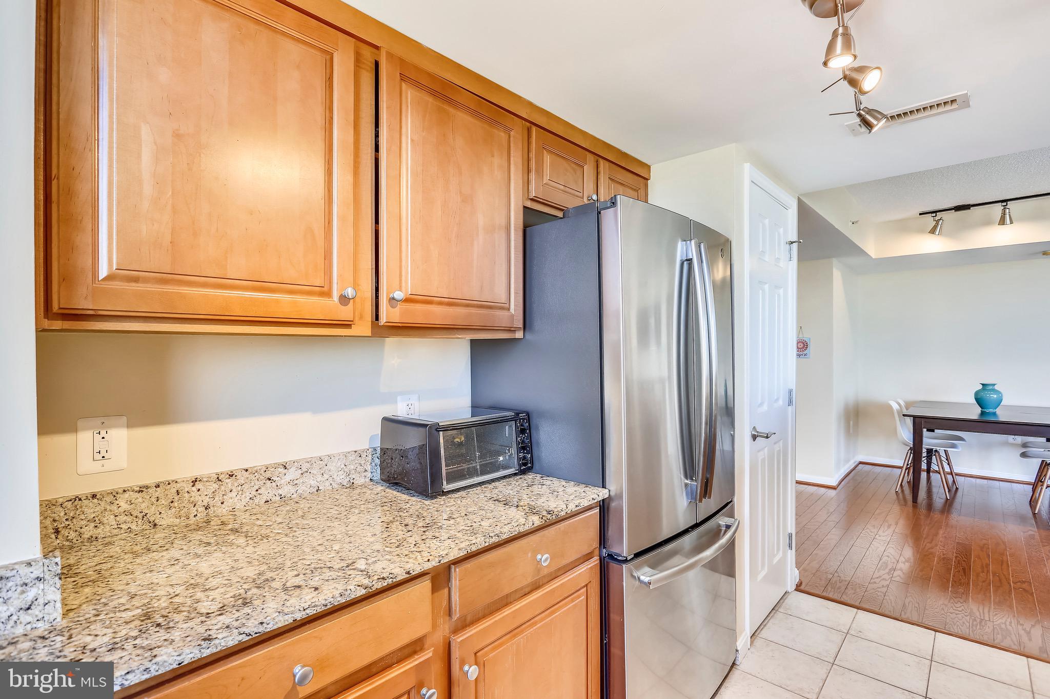 11710 Old Georgetown Road, Unit 901 North Bethesda, MD 20852 - Photo 7 of 32 Plenty of counter space