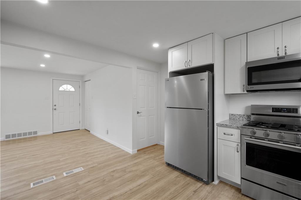 203 Skyport Road West Mifflin, PA 15122 - Photo 13 of 29 Gallery Image 13
