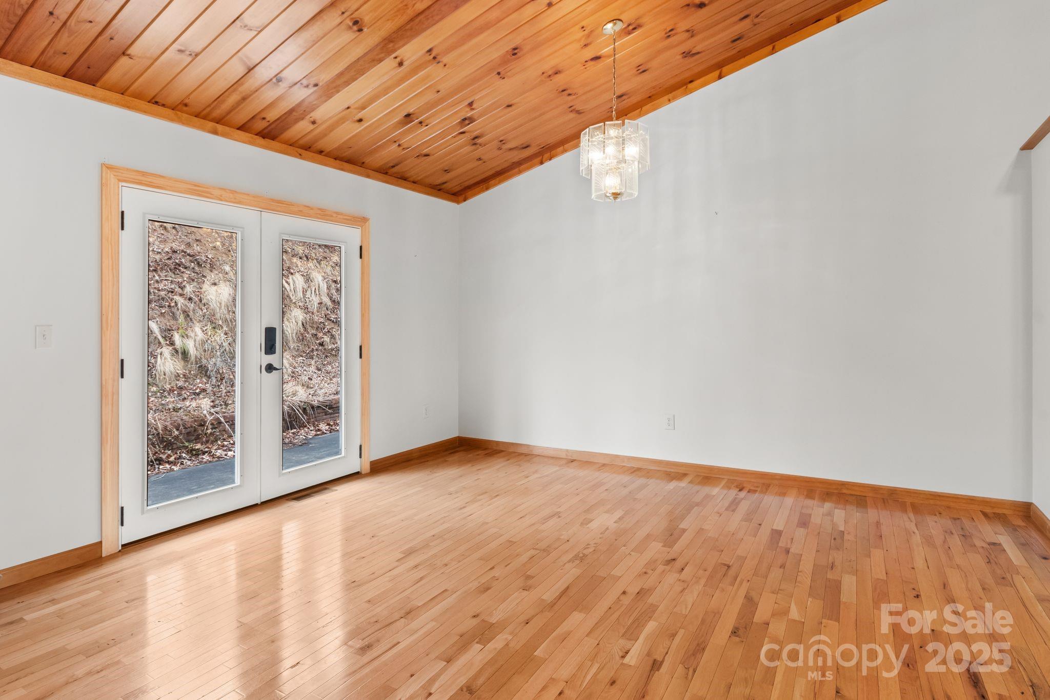 132 Mountain View Road Marshall, NC 28753 - Photo 8 of 45 Gallery Image 8