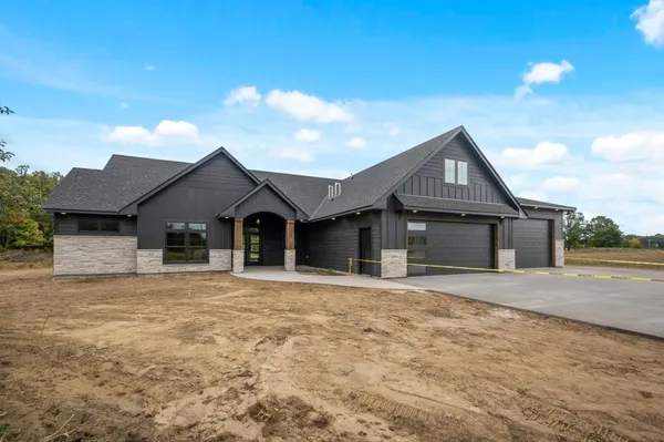 $882,000 | 1574-xxx Kettle River Boulevard Northeast, Forest Lake, MN 55025