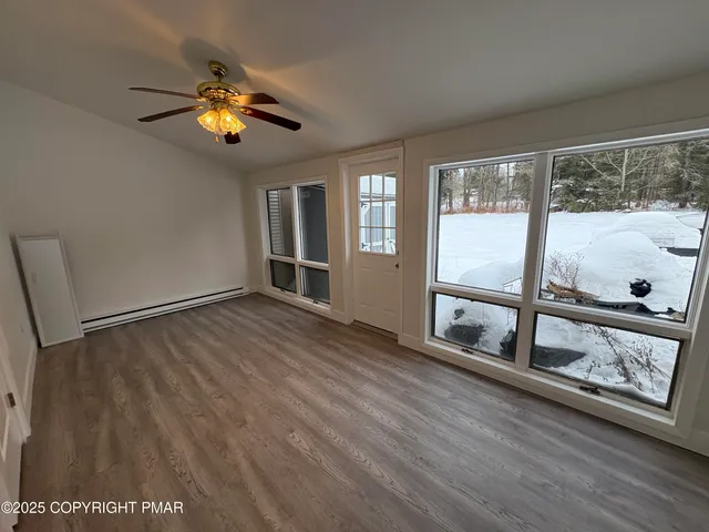 $1,695 | 915 Highway 940, Unit D, Pocono Lake, PA 18347