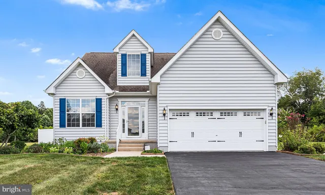 $405,000 | 602 Olde Field Drive, Magnolia, DE 19962