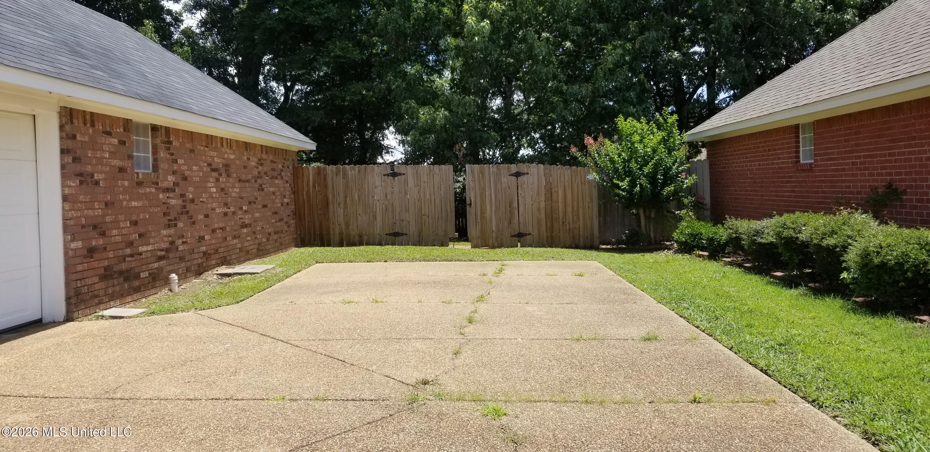 124 Hunters Row Madison, MS 39110 - Photo 8 of 41 20190607_122909