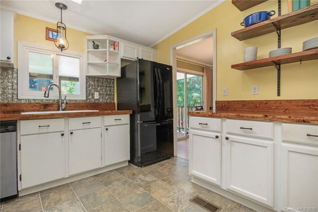 1706 Branch Road York, SC 29745 - Photo 9 of 27 Gallery Image 9