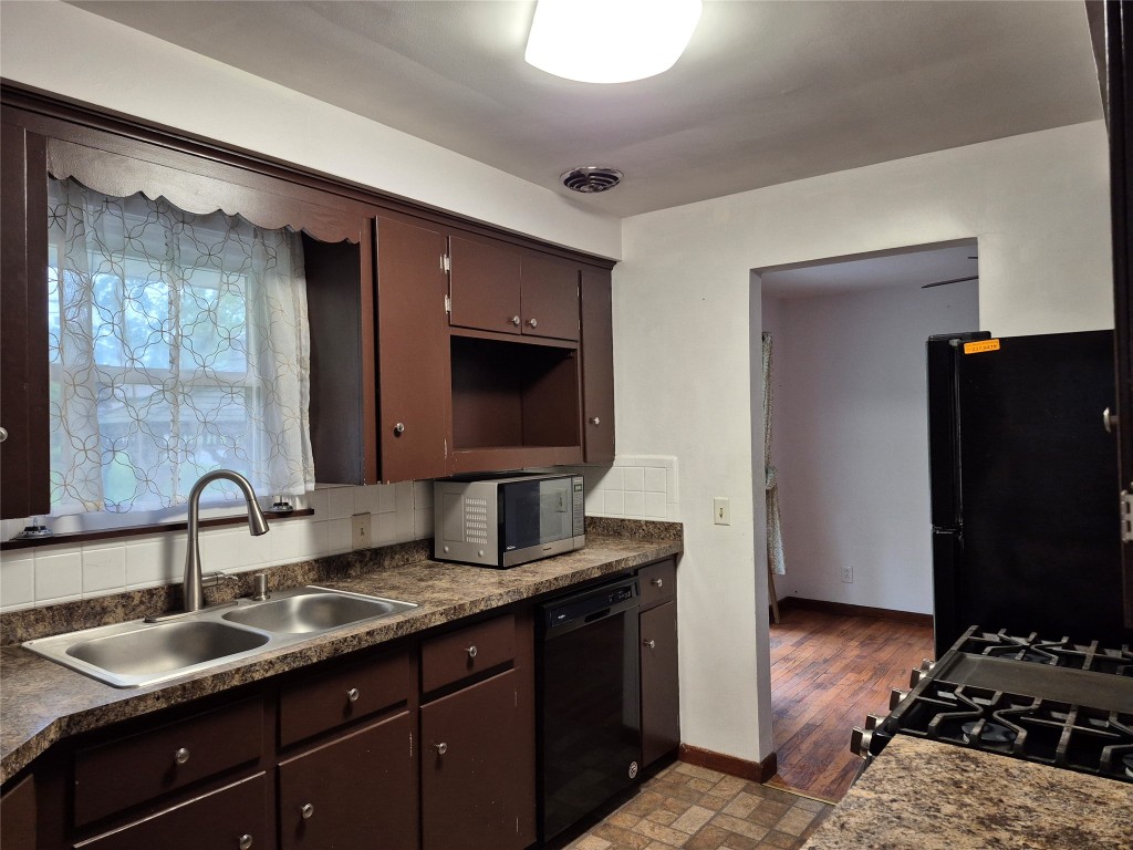 3624 Country Club Road Endicott, NY 13760 - Photo 6 of 21 Gallery Image 6