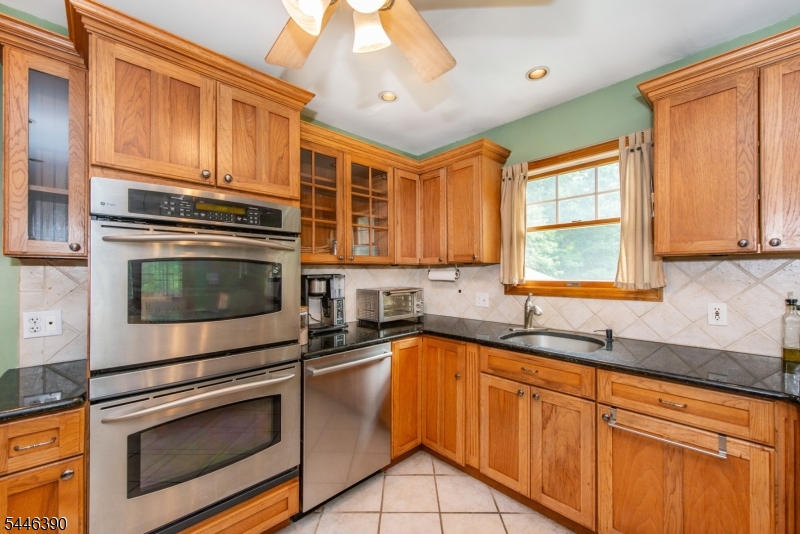 872 Green Pond Road Rockaway, NJ 07866 - Photo 3 of 18