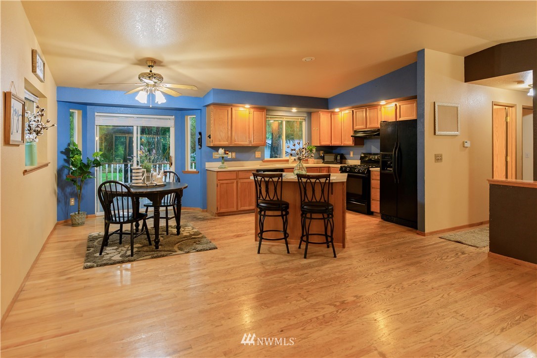 11606 Wicks Lake Road Southwest Port Orchard, WA 98367 - Photo 11 of 30 Gallery Image 11