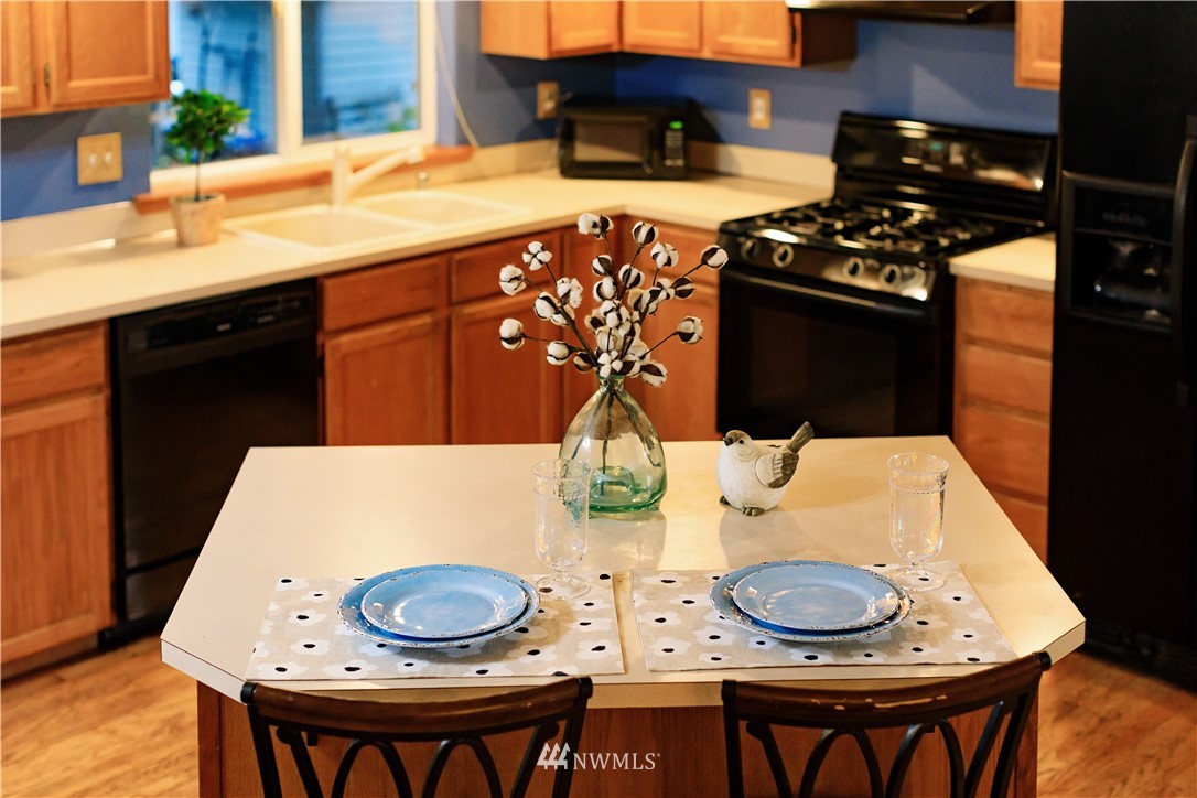 11606 Wicks Lake Road Southwest Port Orchard, WA 98367 - Photo 15 of 30 Gallery Image 15
