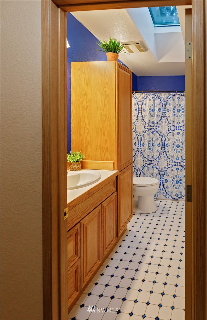 11606 Wicks Lake Road Southwest Port Orchard, WA 98367 - Photo 17 of 30 Gallery Image 17