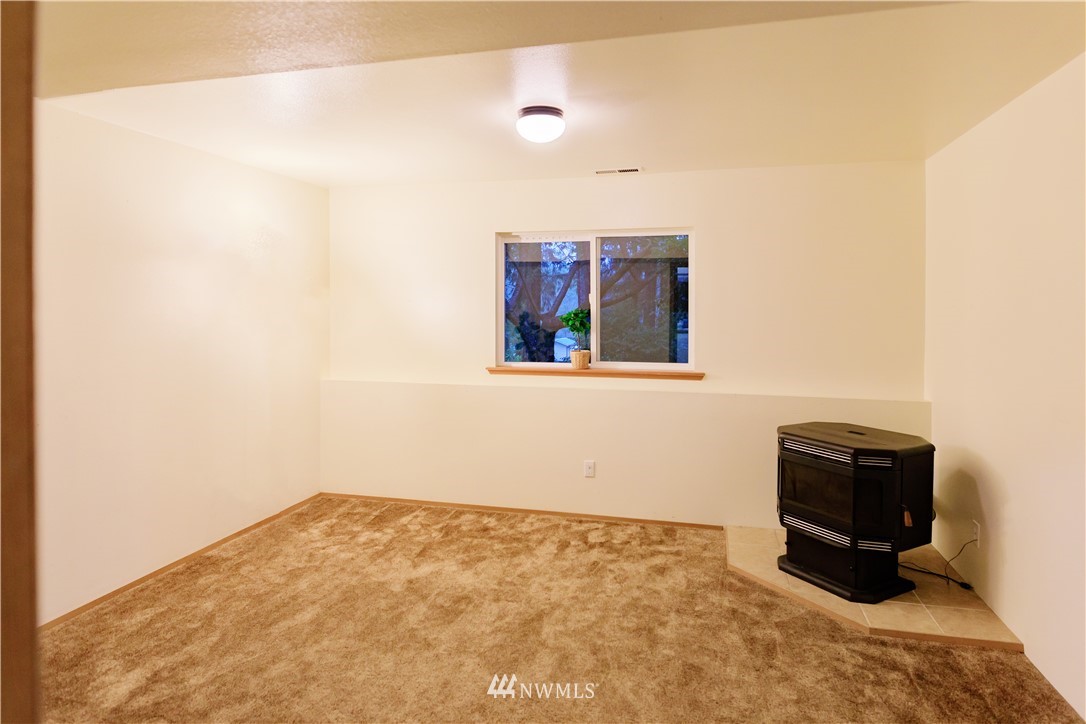 11606 Wicks Lake Road Southwest Port Orchard, WA 98367 - Photo 26 of 30 Gallery Image 26
