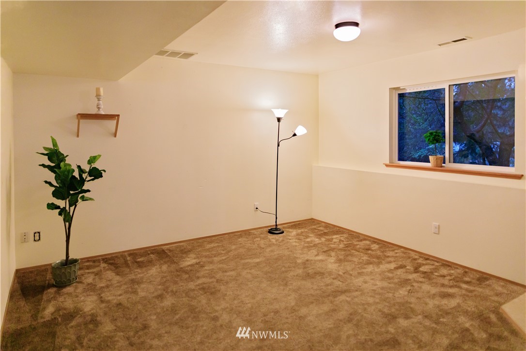 11606 Wicks Lake Road Southwest Port Orchard, WA 98367 - Photo 27 of 30 Gallery Image 27