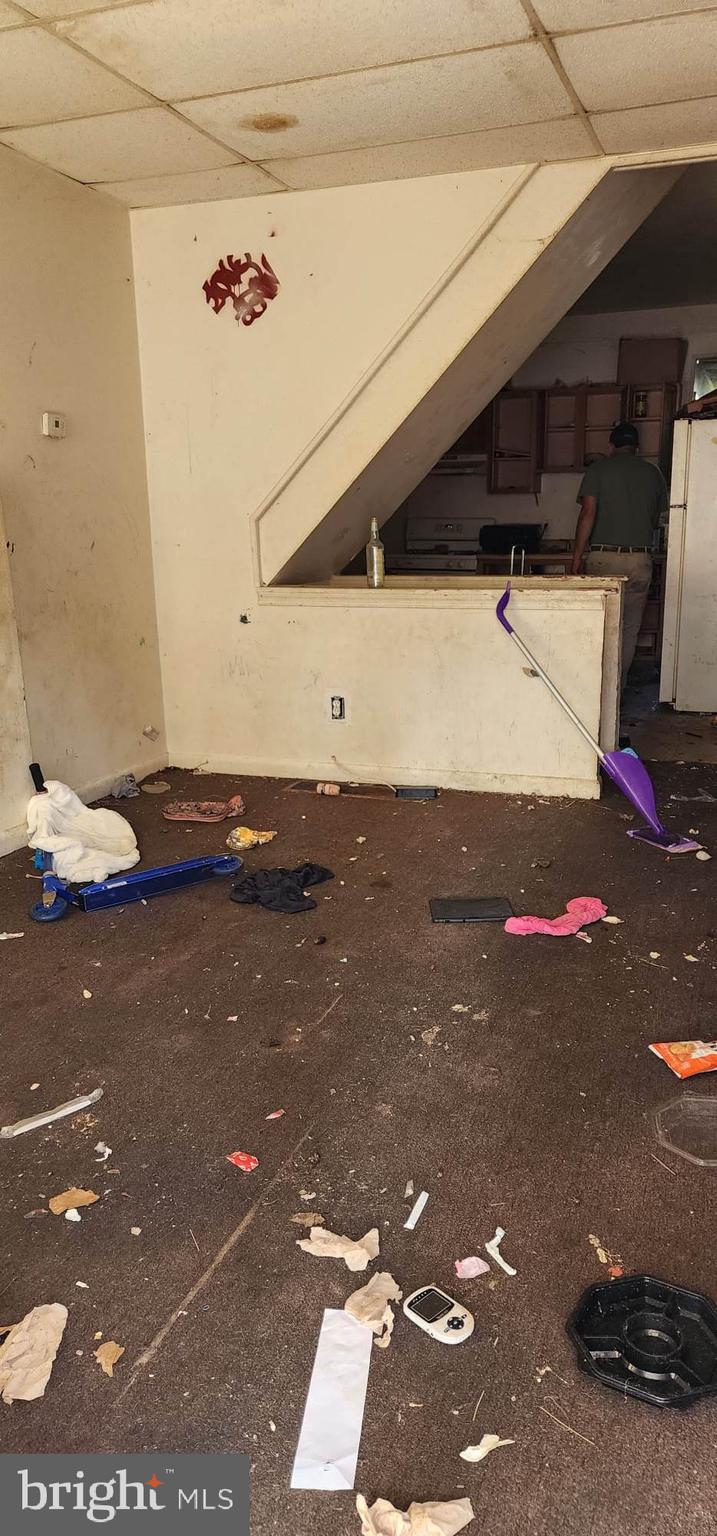 2222 Eagle Street Baltimore, MD 21223 - Photo 4 of 4 Living Room