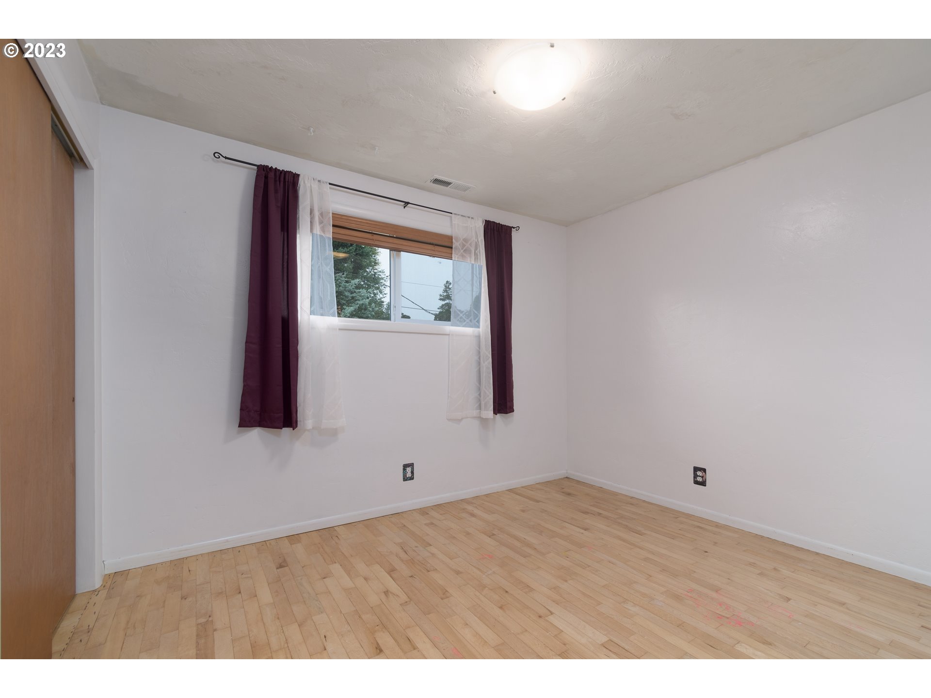 3950 Donald Street Eugene, OR 97405 - Photo 23 of 33 a view of empty room with window
