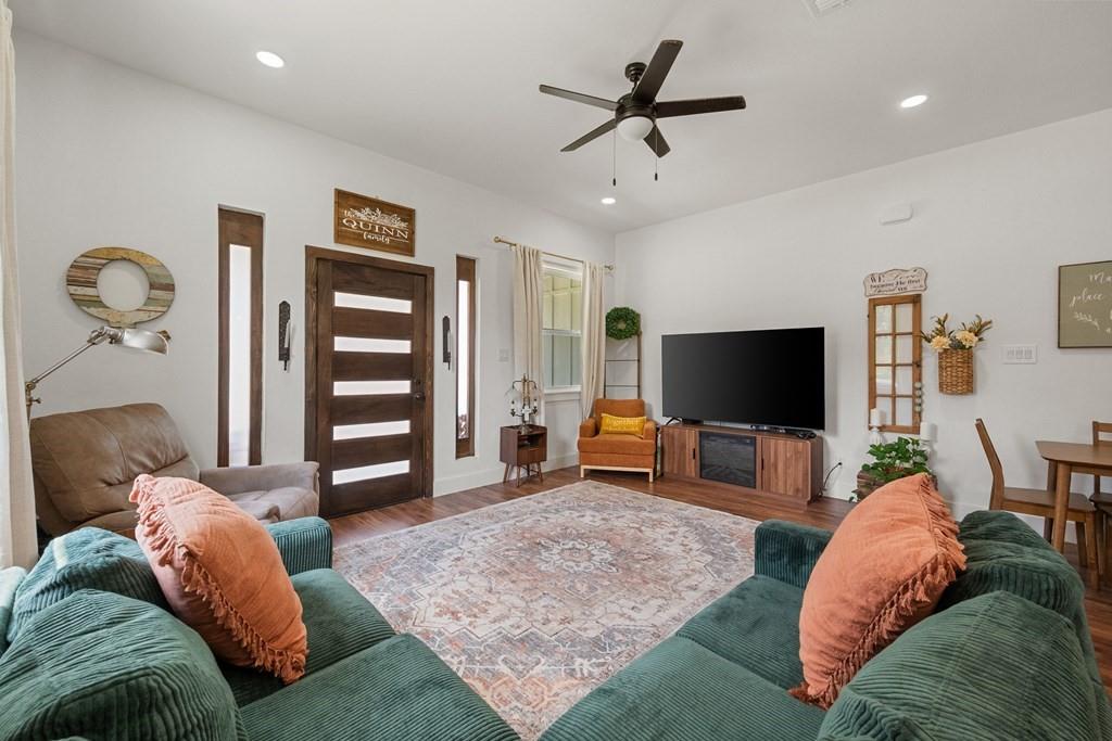 363 Cross Tie Ranch Road Trinidad, TX 75163 - Photo 3 of 25 Gallery Image 3